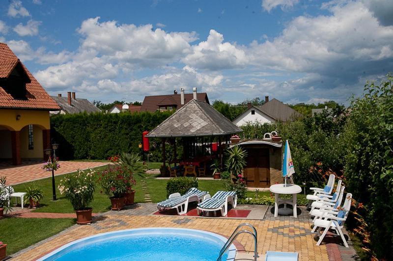 Hotel Holp Panzio Balatonföldvár Exteriér fotografie