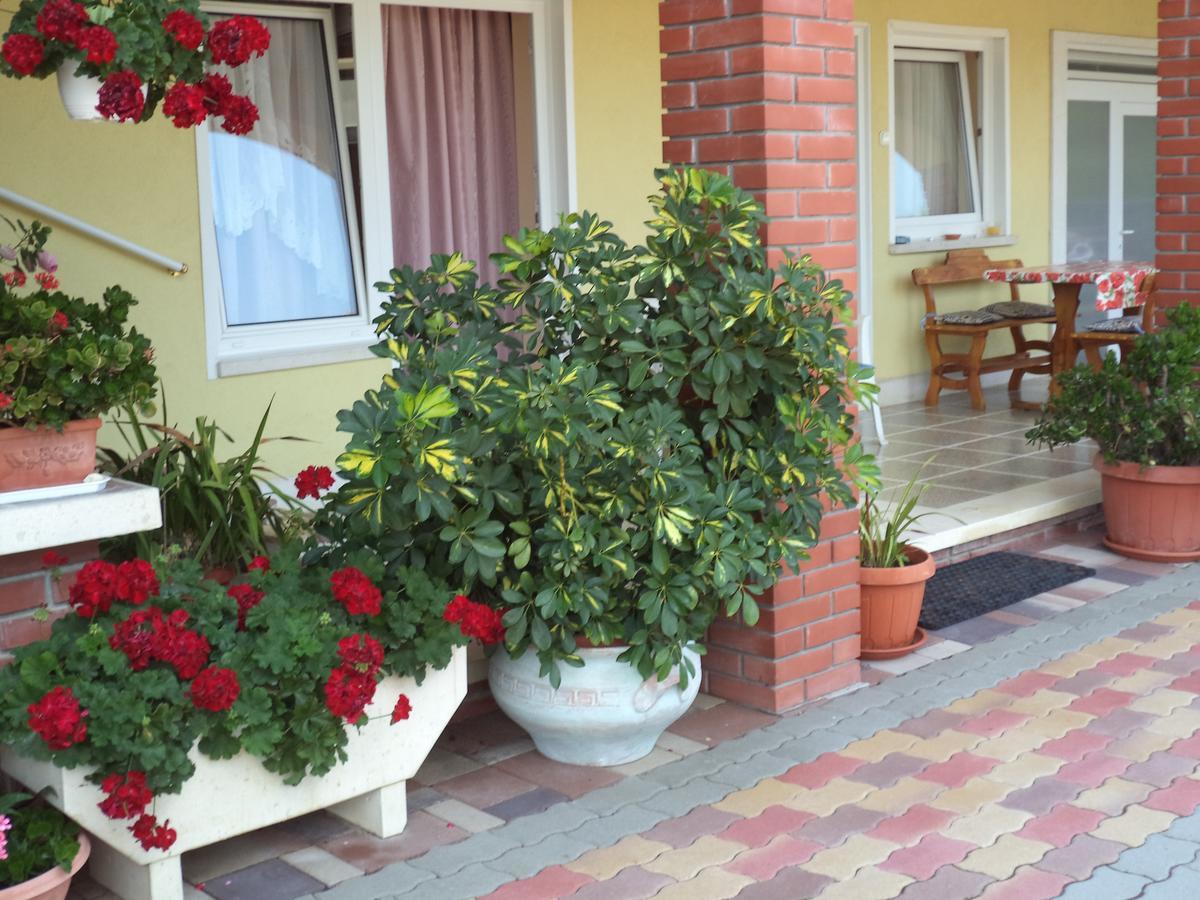 Hotel Holp Panzio Balatonföldvár Exteriér fotografie