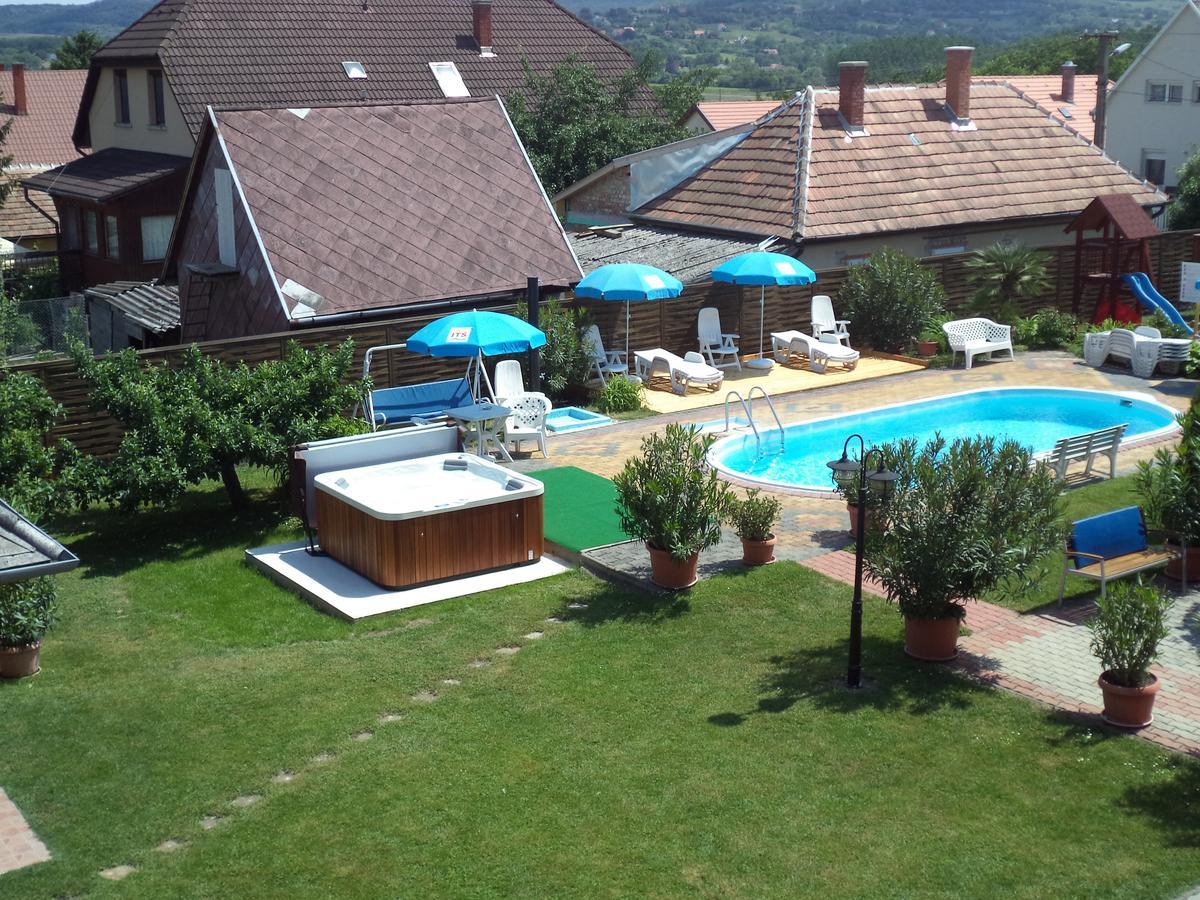 Hotel Holp Panzio Balatonföldvár Exteriér fotografie